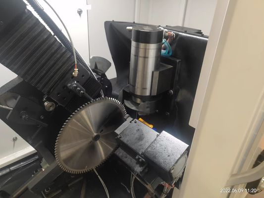 Machine à affûter les lames de scie CNC de haute précision
