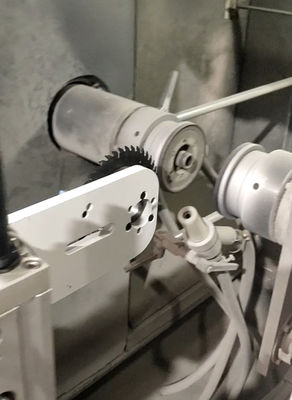 Machine de sablage CNC à lame de scie avec robot