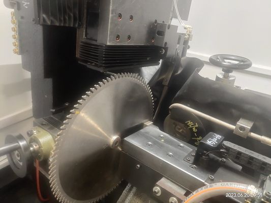 Machine de meulage de lames de scie circulaire en aluminium à haute précision pour le travail du bois