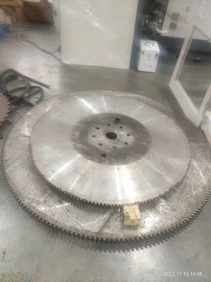 Machine de meulage automatique à lame de scie circulaire à froid